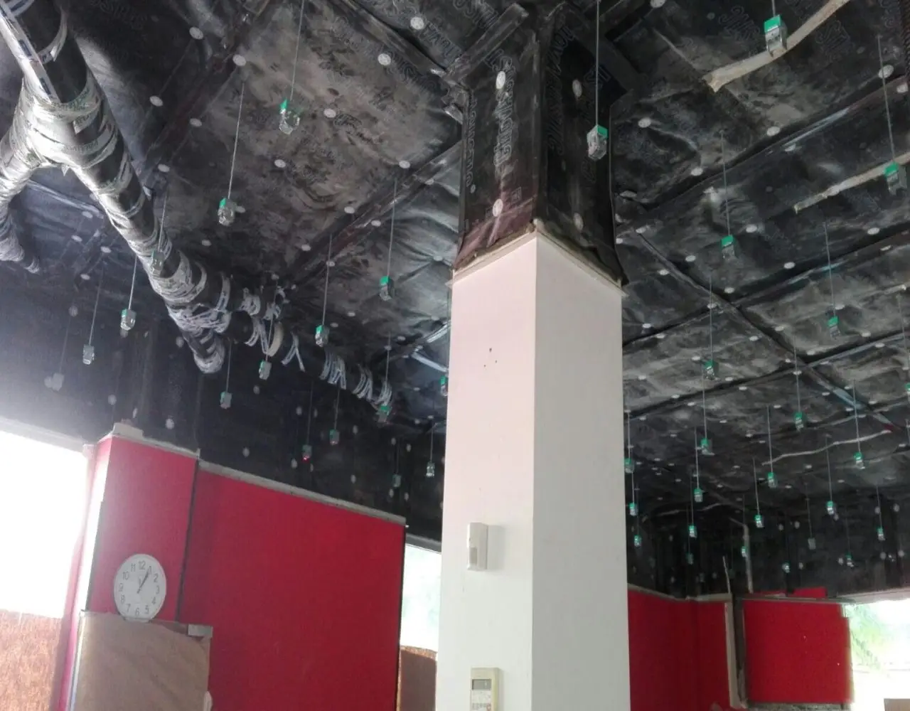 Aïllament acústic bar-restaurant